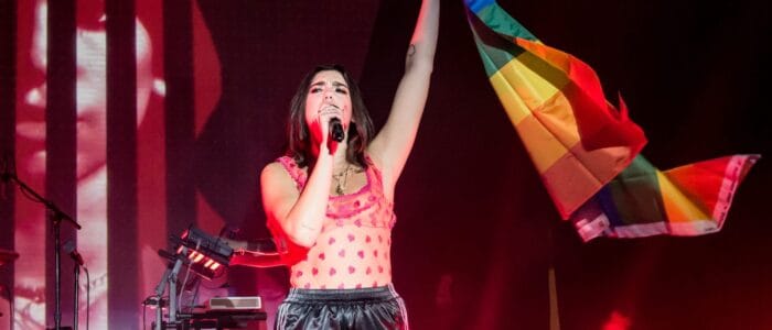 Dua_Lipa_02_12_2018_-29_39056163950-scaled