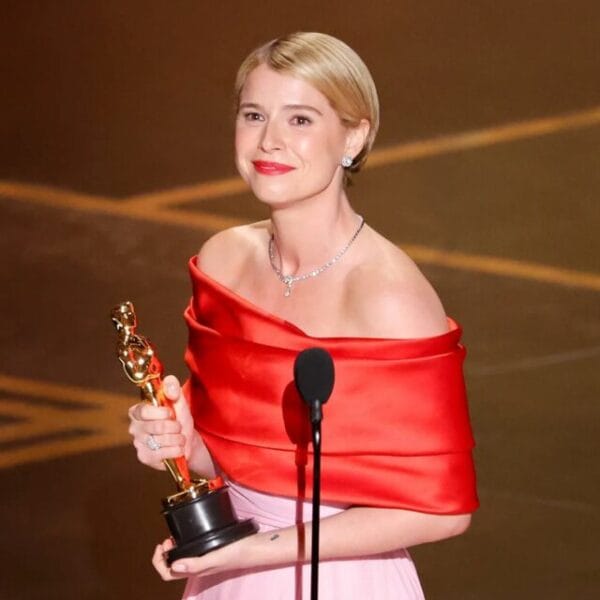 Jessie-Buckley-scaled